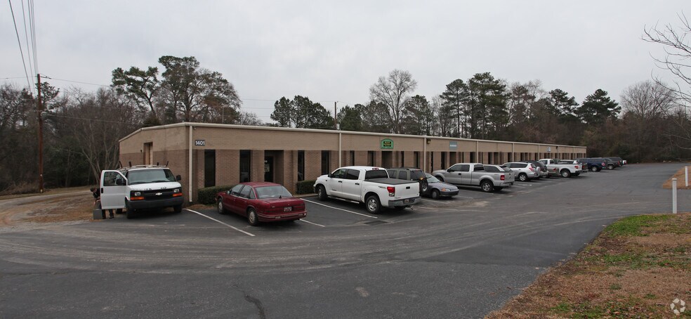1401 Saint Andrews Rd, Columbia, SC à louer - Photo principale – Image 1 sur 21