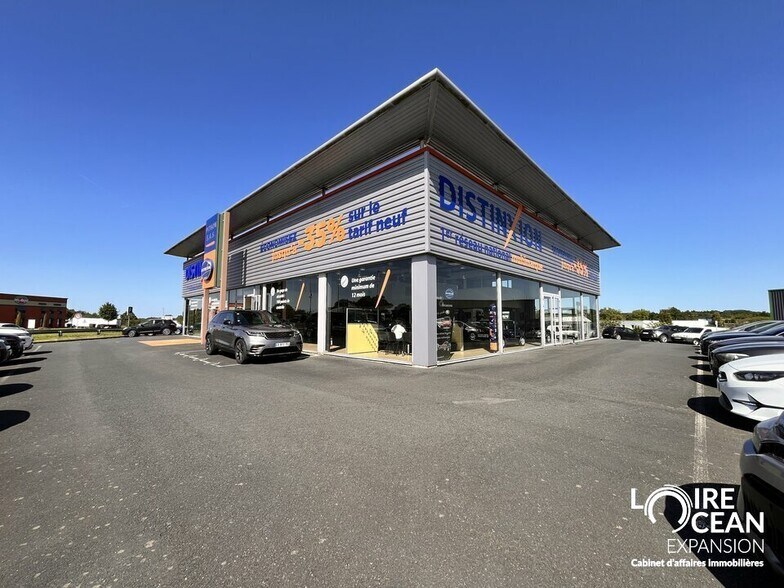Local commercial dans Cholet à louer - Photo de l’immeuble – Image 2 sur 13