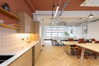Plus de détails pour 12-13 Poland St, Londres - Bureau à louer