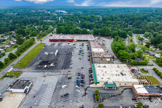 1421-1473 E Cone Blvd, Greensboro, NC - VUE AÉRIENNE  vue de carte