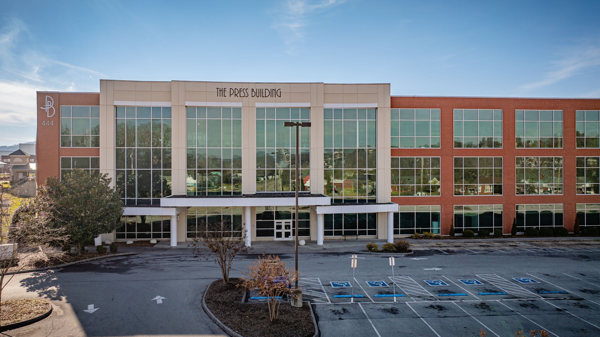 400-444 Clinchfield St, Kingsport, TN à vendre Photo principale– Image 1 sur 14