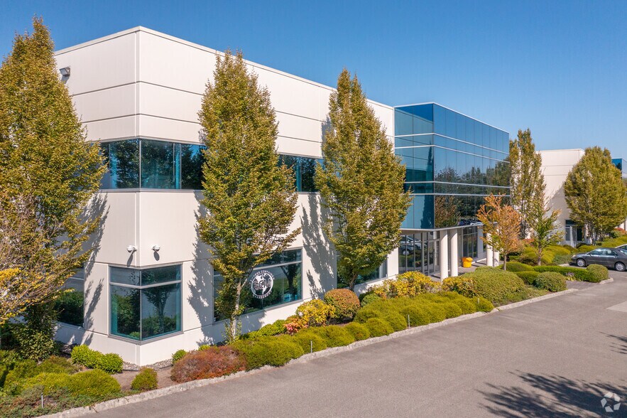 1587 Derwent Way, Delta, BC à louer - Photo de l’immeuble – Image 3 sur 8