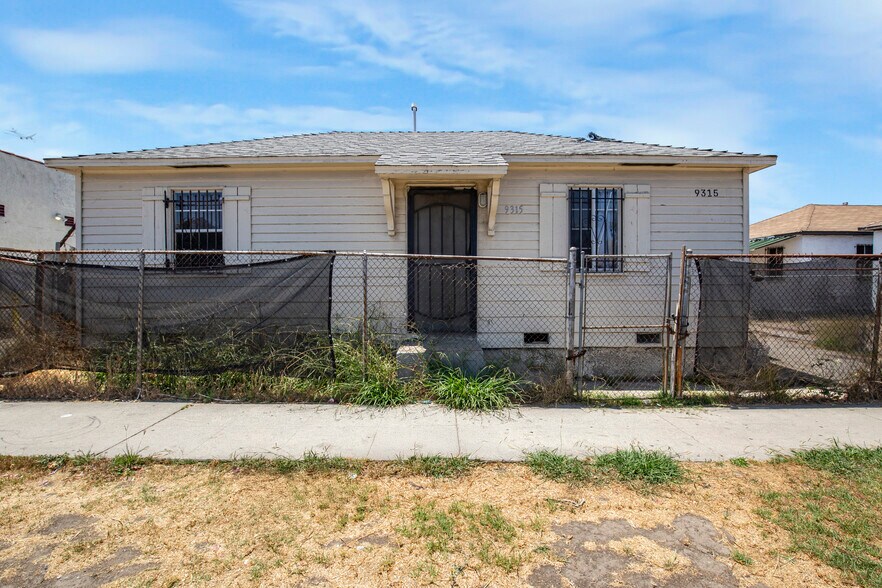 9309 S Western Ave, Los Angeles, CA à vendre - Photo de l’immeuble – Image 3 sur 26
