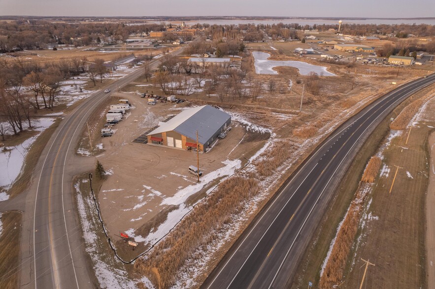 815 E 1st Ave, Osakis, MN à louer - Photo de l’immeuble – Image 3 sur 33