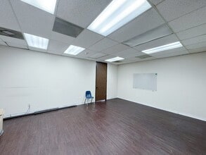 6430 Richmond Ave, Houston, TX à louer Photo intérieure– Image 2 sur 4