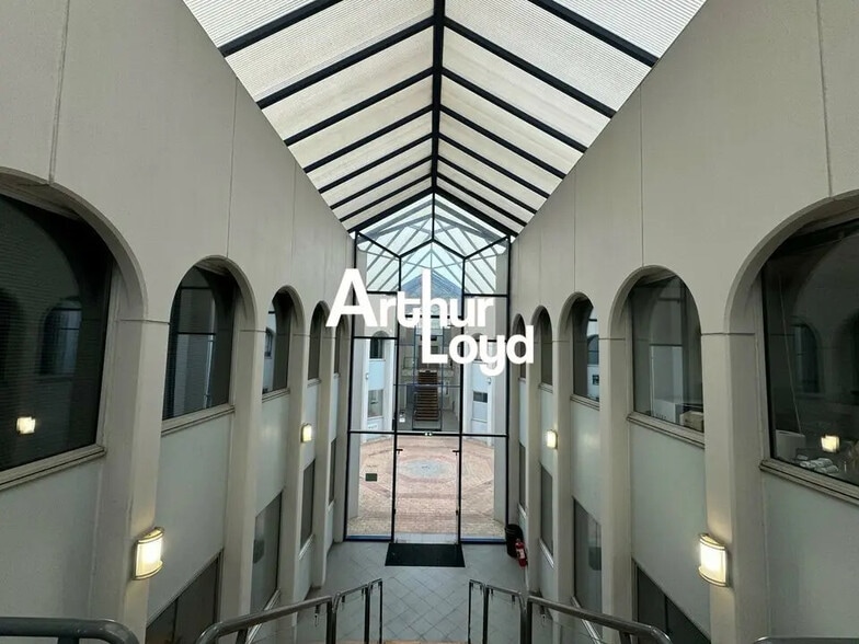 Bureau dans Valbonne à vendre - Photo intérieure – Image 2 sur 5