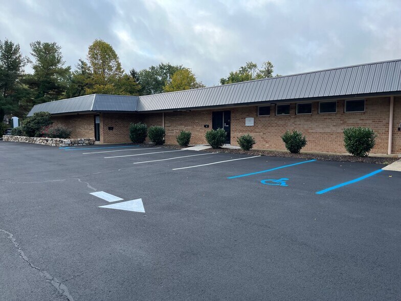 201 Possum Park Rd, Newark, DE à louer - Photo de l’immeuble – Image 1 sur 15