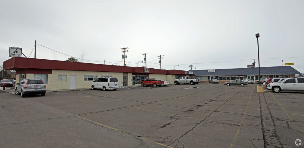 2200 Overland Ave, Burley, ID à louer - Photo de l’immeuble – Image 2 sur 18