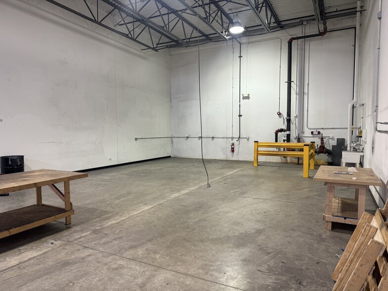 1201 Teal Ave, Peotone, IL à louer - Photo de l’immeuble – Image 3 sur 14