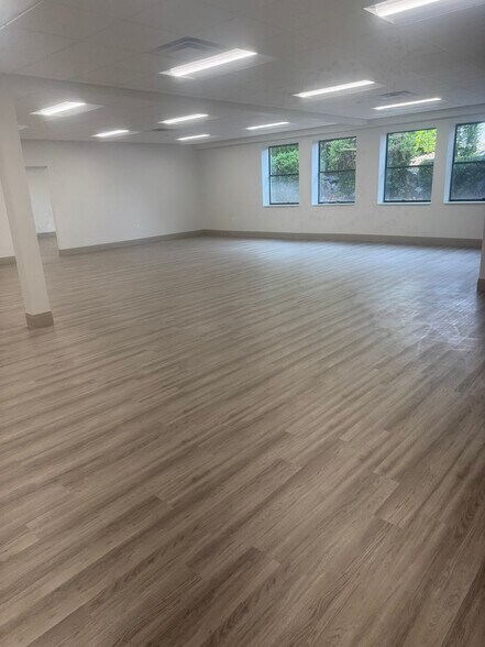 502 S State St, Orem, UT à louer - Photo de l’immeuble – Image 3 sur 17