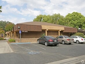 4420 N 1st St, Fresno, CA à louer Photo intérieure– Image 1 sur 1