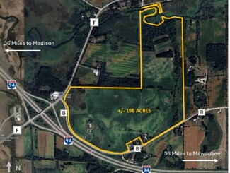 Plus de détails pour 906 County Rd, Oconomowoc, WI - Terrain à vendre