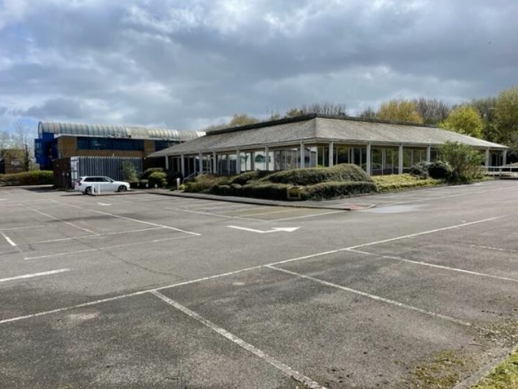 St Leonards Clos, Maidstone à vendre - Photo de l’immeuble – Image 2 sur 4