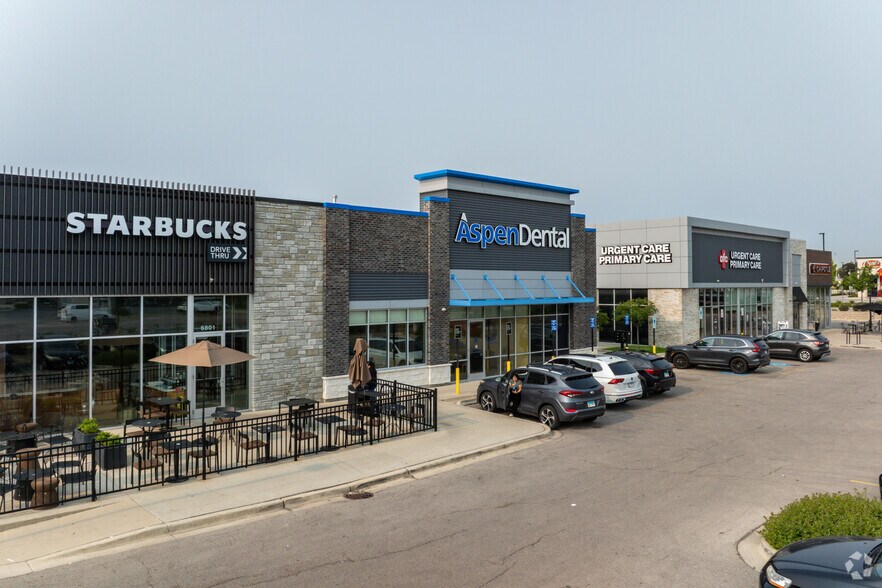 6801-6841 Dempster St, Morton Grove, IL à louer - Photo de l’immeuble – Image 2 sur 3