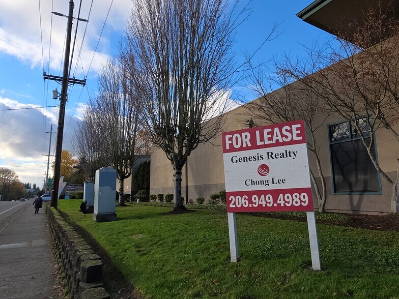11120 Evergreen Way, Everett, WA à louer - Photo de l’immeuble – Image 2 sur 9