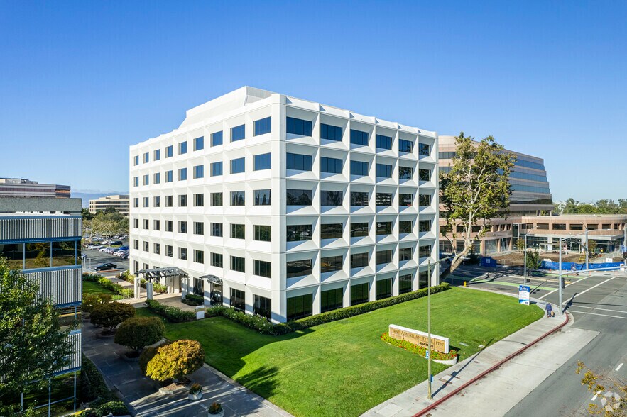 1737 N 1st St, San Jose, CA à louer - Photo de l’immeuble – Image 1 sur 8