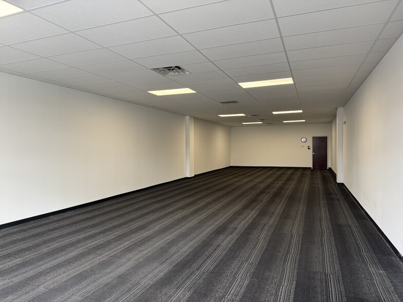 3907 Baymeadows Rd, Jacksonville, FL à louer - Photo de l’immeuble – Image 3 sur 4