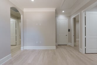12406 Spring Cypress Rd, Tomball, TX à louer Photo intérieure– Image 1 sur 29
