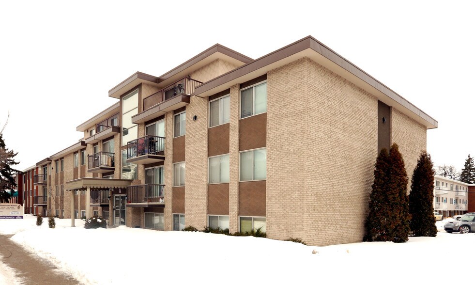 10740 109th St NW, Edmonton, AB à vendre - Photo de l’immeuble – Image 1 sur 13