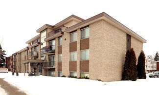 Plus de détails pour 10740 109th St NW, Edmonton, AB - Logement à vendre