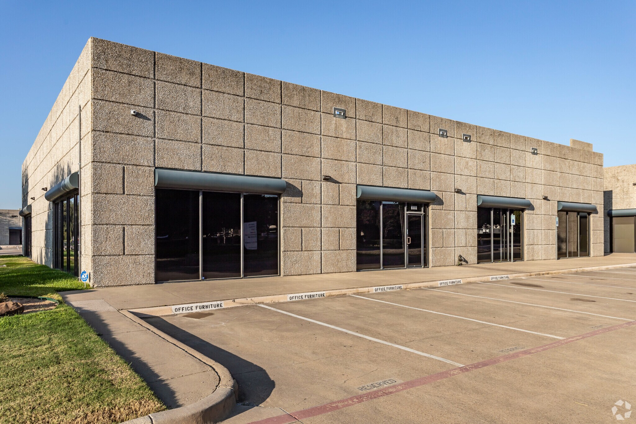 1203 Crestside Dr, Coppell, TX à louer Photo de l’immeuble– Image 1 sur 8