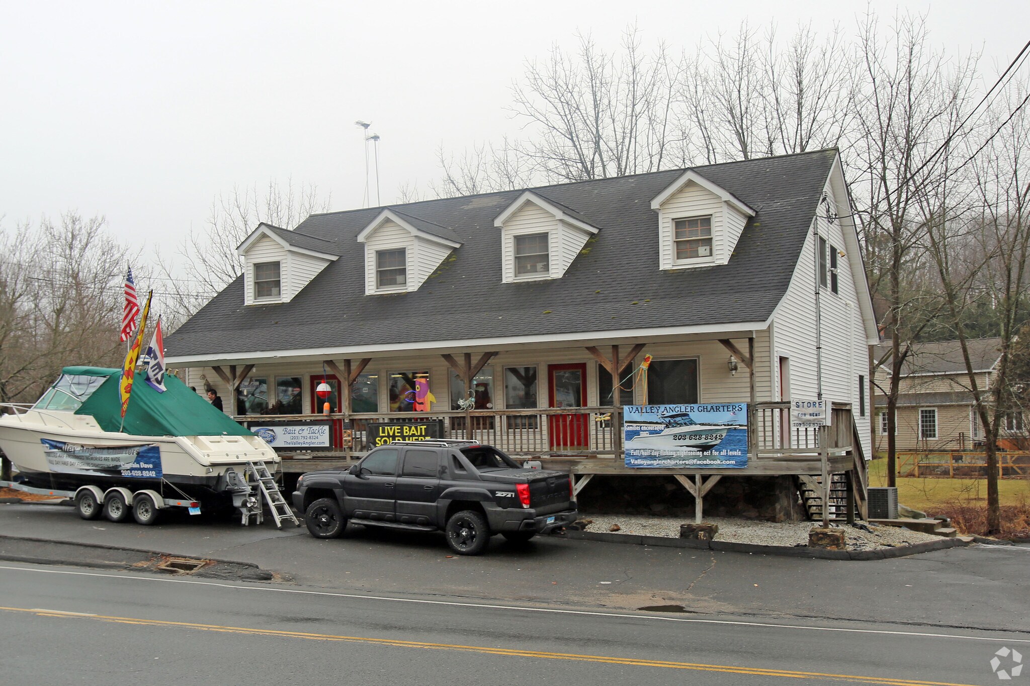 52 Padanaram Rd, Danbury, CT à vendre Photo principale– Image 1 sur 11