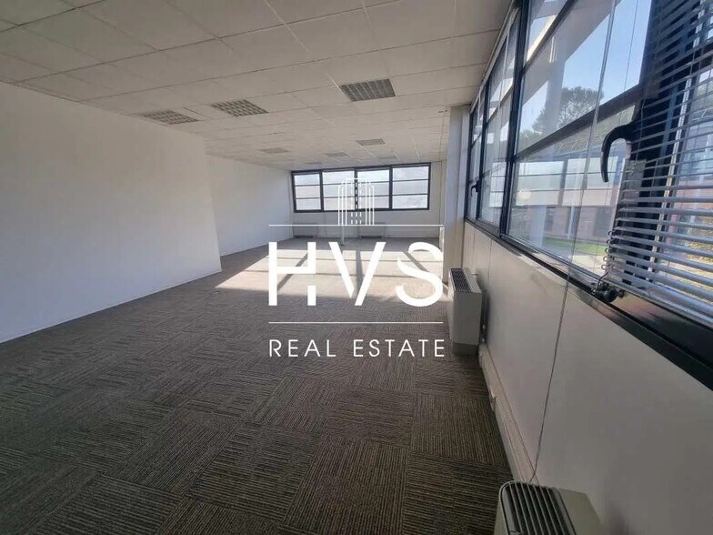 Bureau dans Aix-en-Provence à louer - Photo de l’immeuble – Image 2 sur 4