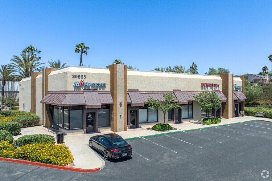 39885 Alta Murrieta Dr, Murrieta, CA à vendre - Photo principale – Image 1 sur 6