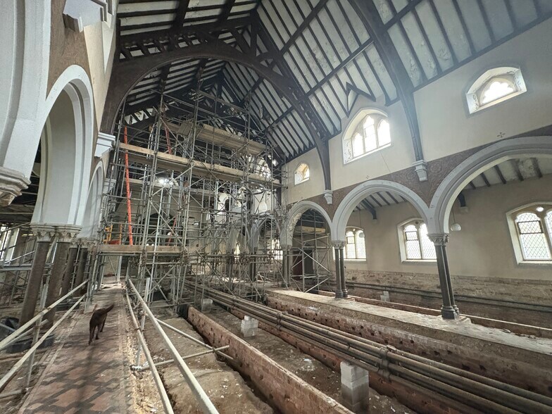 St John's Church, Preston à vendre - Photo de l’immeuble – Image 2 sur 4