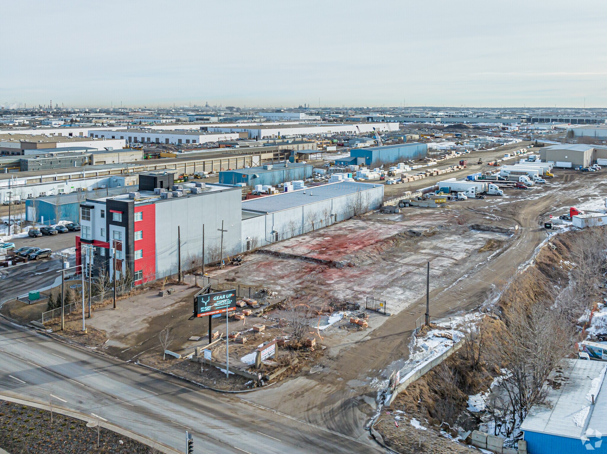 6145 75 St NW, Edmonton, AB à vendre Photo principale– Image 1 sur 3