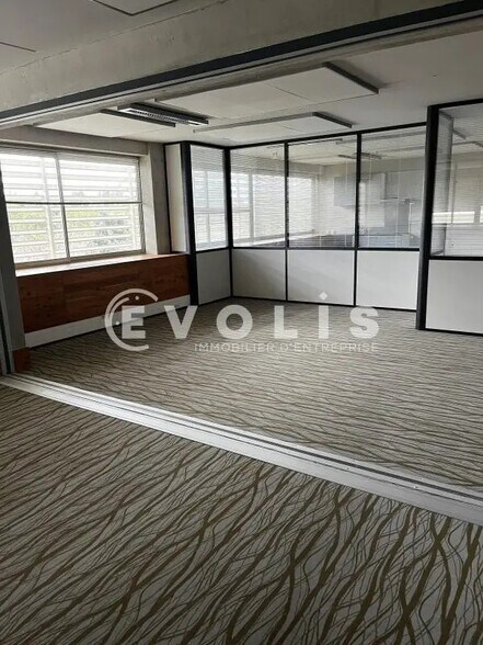 Bureau dans Avignon à louer - Photo intérieure – Image 3 sur 12