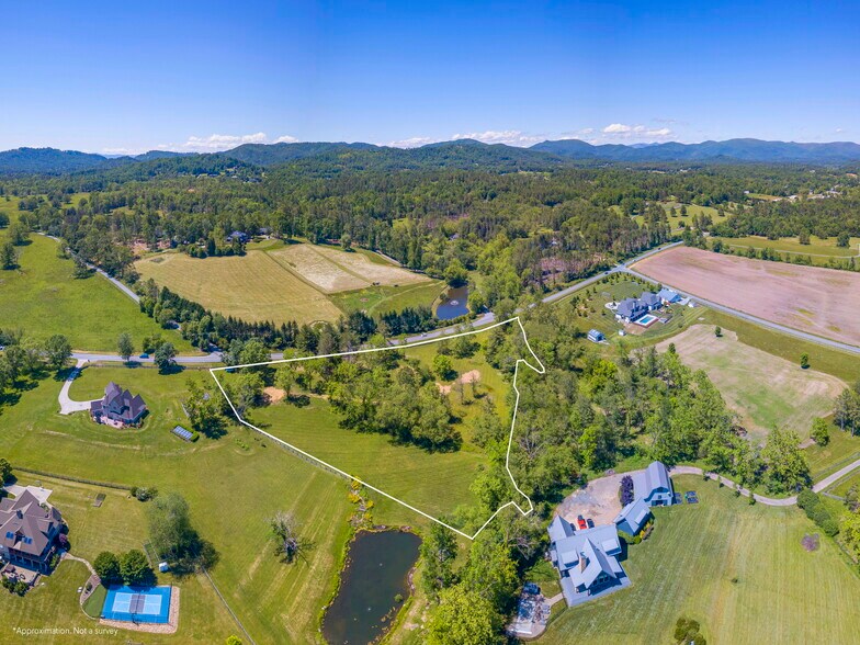 1132 Cane Creek Rd. rd, Fletcher, NC à vendre - Photo de l’immeuble – Image 2 sur 12