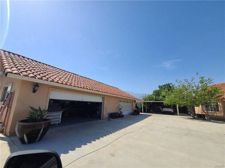 8410 Mulberry Ave, Fontana, CA à vendre - Photo de l’immeuble – Image 3 sur 8