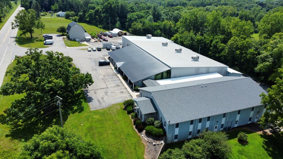 1351 N M 43 Hwy, Hastings, MI à vendre - Photo de l’immeuble – Image 2 sur 15