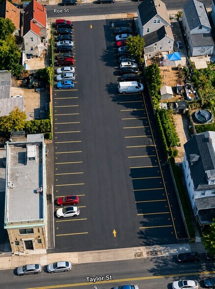 1214 Castleton Ave, Staten Island, NY à louer - Photo de l’immeuble – Image 3 sur 10