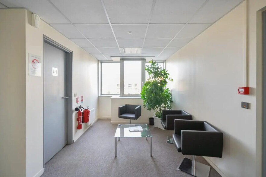 60 Route De Sartrouville, Le Pecq à louer - Photo de l’immeuble – Image 3 sur 42