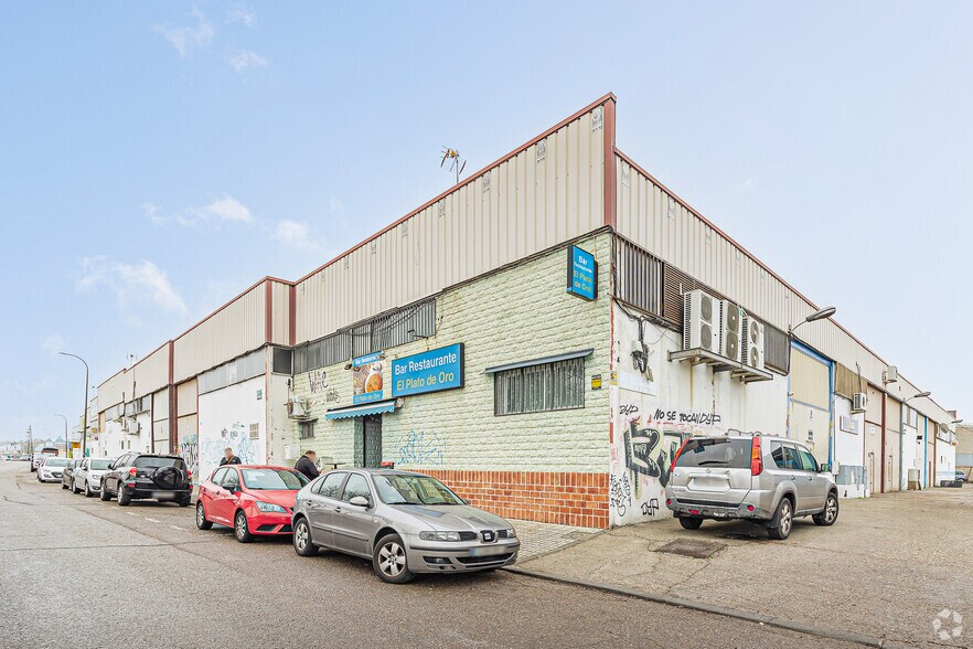 Industriel/Logistique dans Coslada, Madrid à vendre - Photo de l’immeuble – Image 3 sur 4