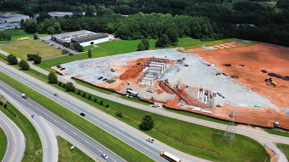 1095 Simuel Rd, Spartanburg, SC à louer - Photo de l’immeuble – Image 2 sur 22