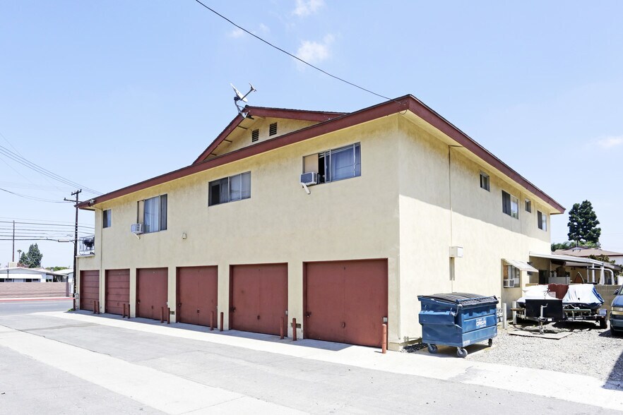 12501 Orrway Dr, Garden Grove, CA à vendre - Photo de l’immeuble – Image 2 sur 3