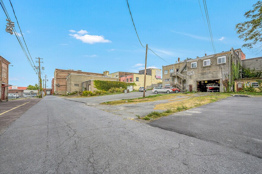 515 Wyoming Ave, Scranton, PA à vendre - Photo de l’immeuble – Image 3 sur 37