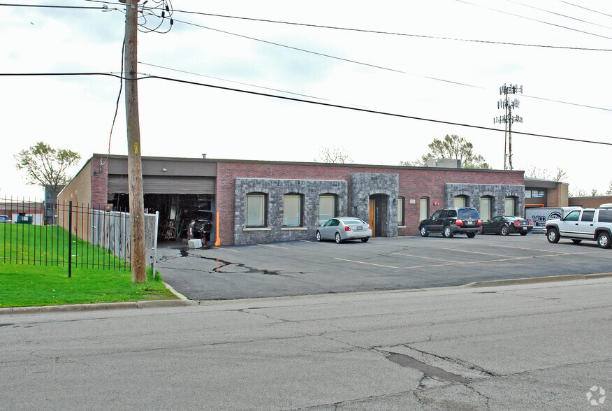 1953 N 17th Ave, Melrose Park, IL à vendre - Photo de l’immeuble – Image 3 sur 3