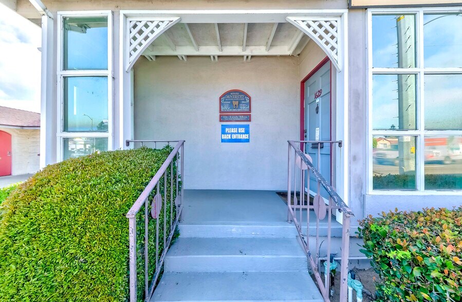 1629 Crenshaw Blvd, Torrance, CA à vendre - Photo de l’immeuble – Image 2 sur 21