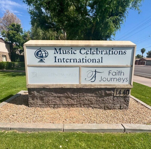 1440 S Priest Dr, Tempe, AZ à louer - Photo de l’immeuble – Image 2 sur 4
