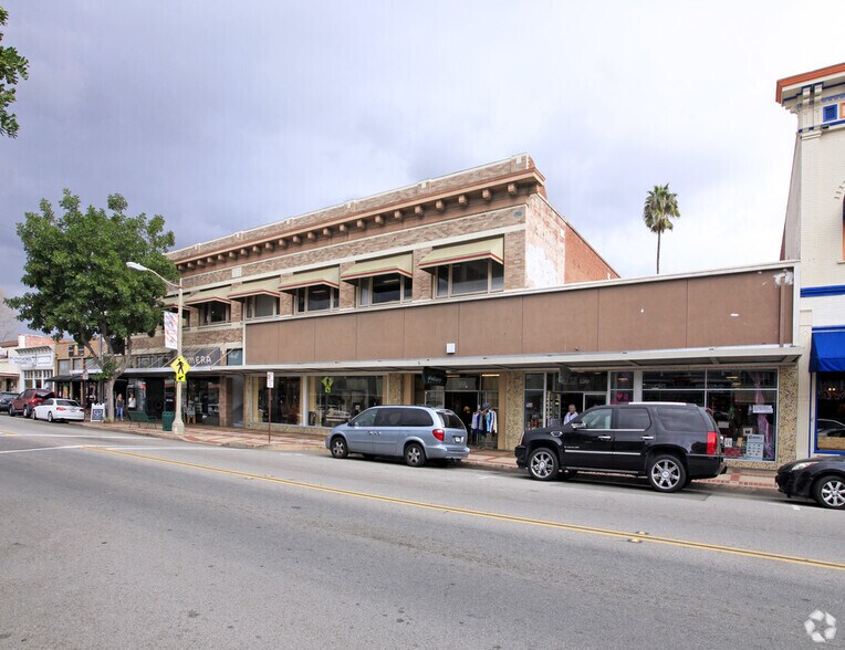 129-131 N Glassel St, Orange, CA à louer - Photo de l’immeuble – Image 2 sur 4