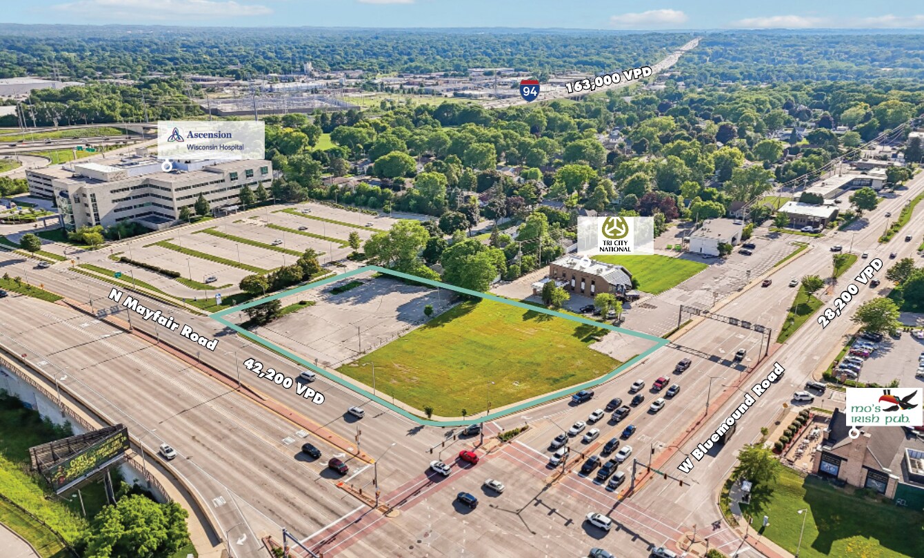 Hwy 100 & Bluemond Rd, Wauwatosa, WI à louer Aérien– Image 1 sur 3