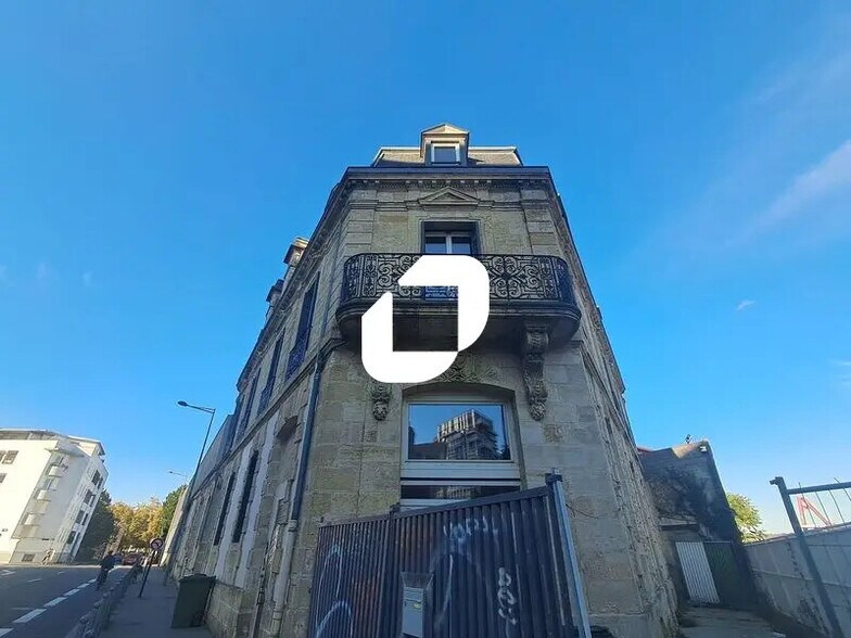 Bureau dans Bordeaux à louer - Photo de l’immeuble – Image 2 sur 10