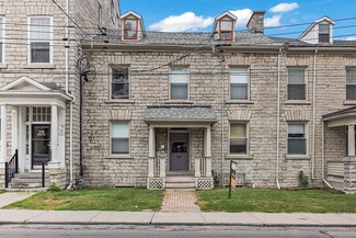 Plus de détails pour 233 Brock St, Kingston, ON - Logement à vendre