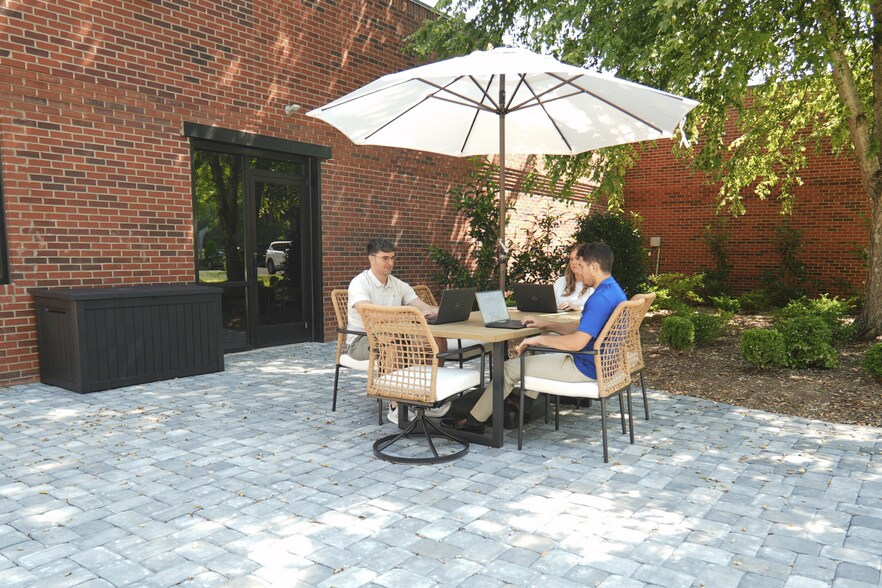 4301 Morris Park Dr, Mint Hill, NC à louer - Photo de l’immeuble – Image 3 sur 7