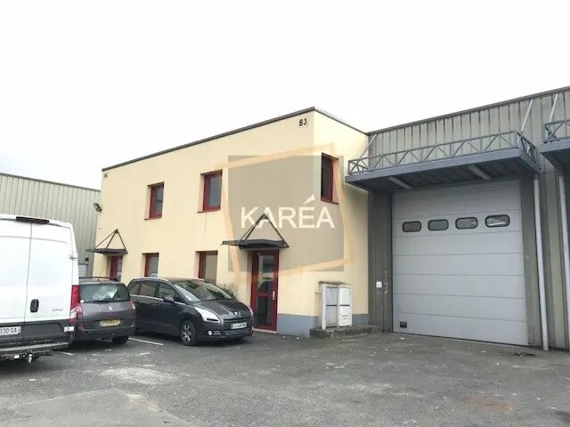 Local d’activités dans Pontault-Combault à louer - Photo de l’immeuble – Image 3 sur 5