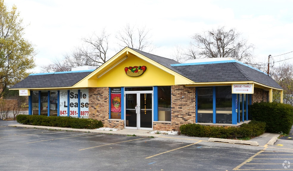 1124 N Milwaukee Ave, Libertyville, IL à louer - Photo principale – Image 3 sur 34